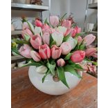 28 szálas tulipános virágdekoráció