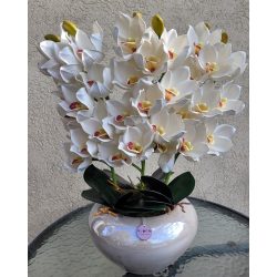   Fehér 3 szálas csónakorchidea fehér magasfényű konyakkaspóban
